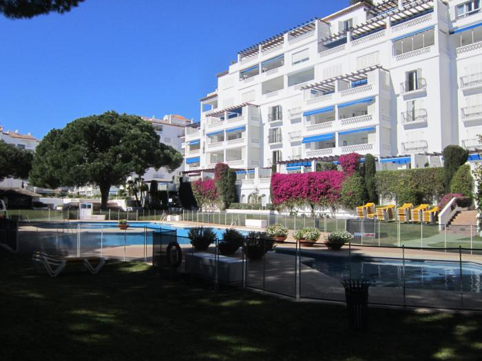 Apartment for holidays in Nueva Andalucía (Marbella)