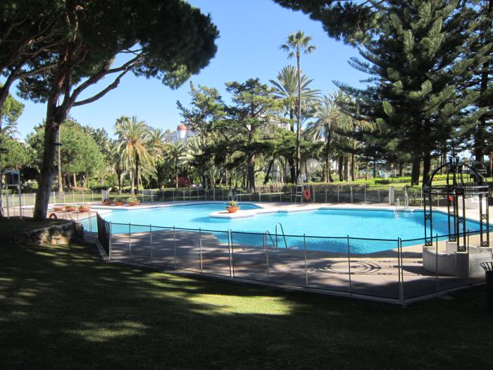 Apartment for holidays in Nueva Andalucía (Marbella)