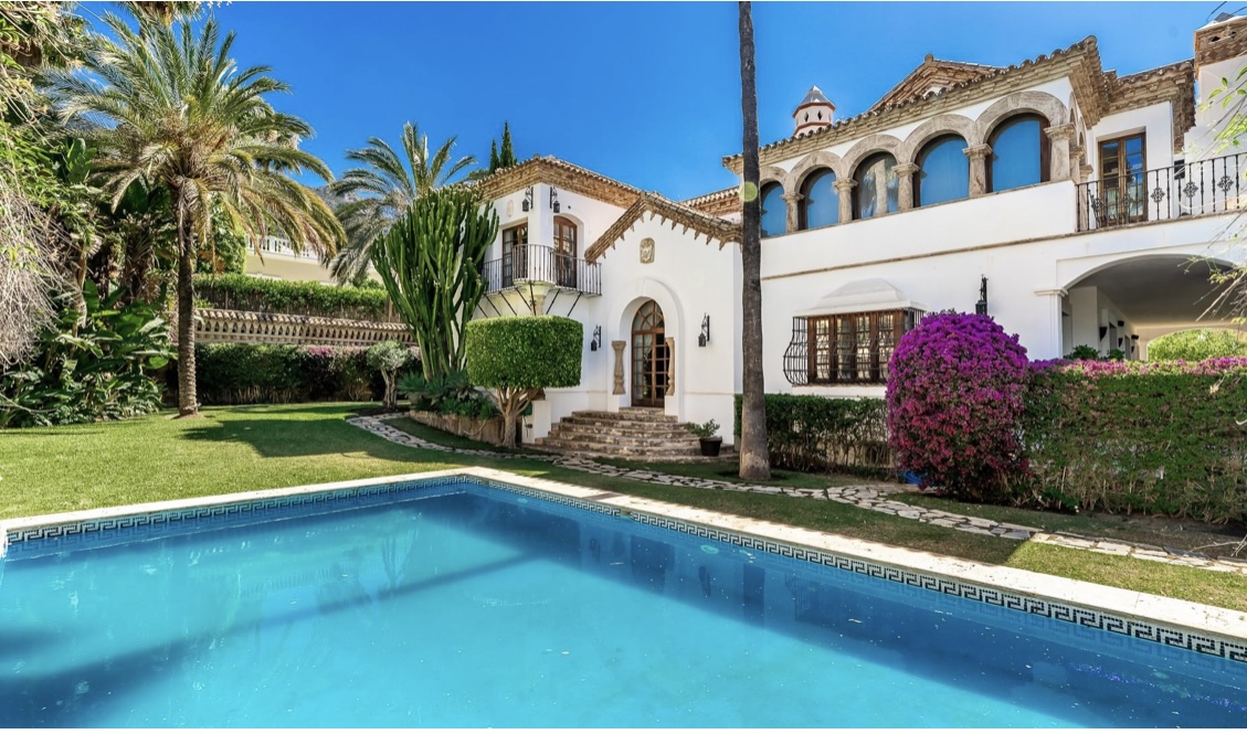 Villa for holidays in Sierra Blanca (Marbella)