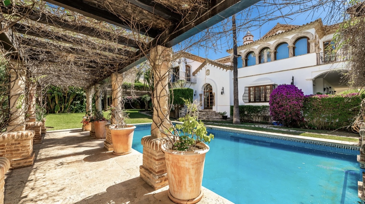 Villa hyra semesterbostad i Sierra Blanca (Marbella)