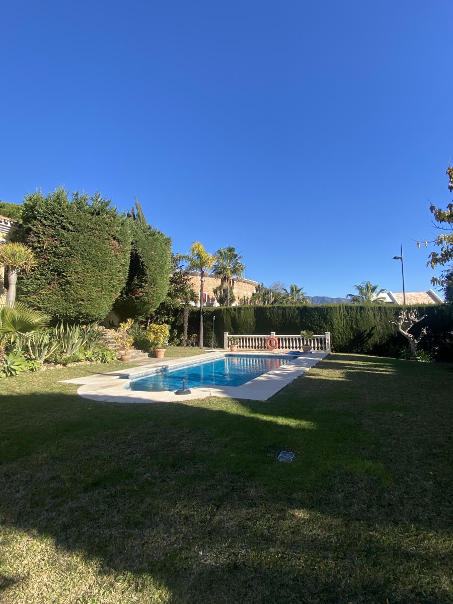 Chalet en venta en Nueva Andalucía (Marbella)