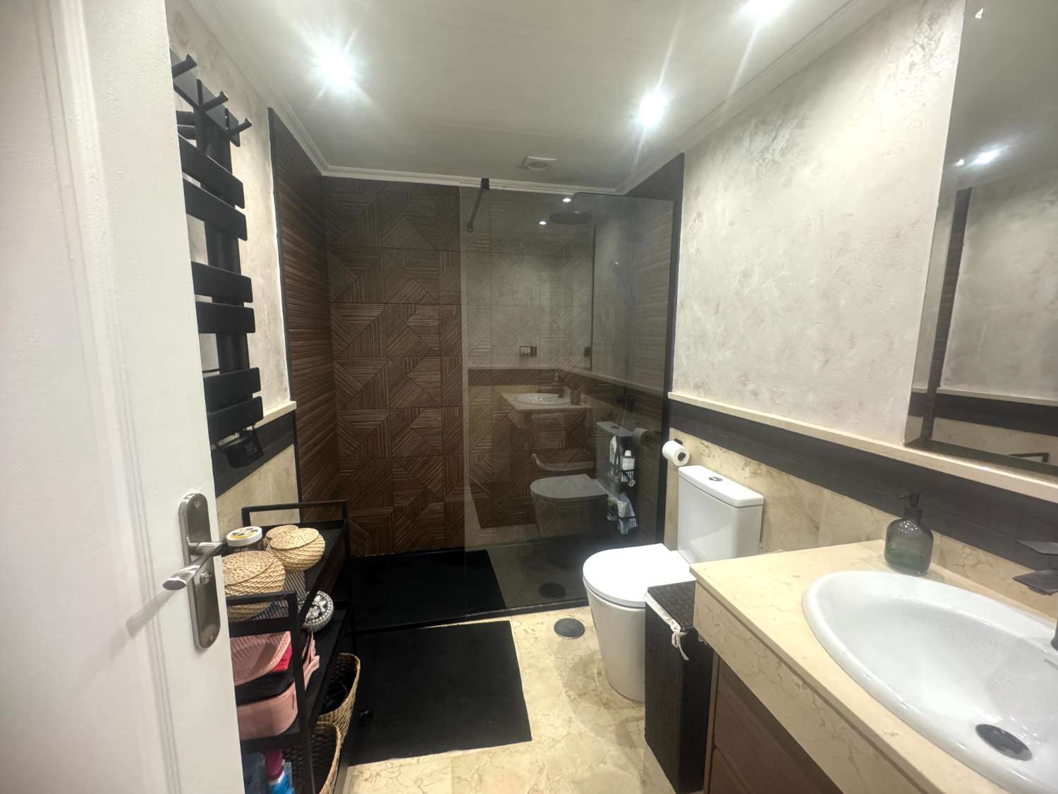 Apartment for sale in La Puya - La Ermita (Marbella)