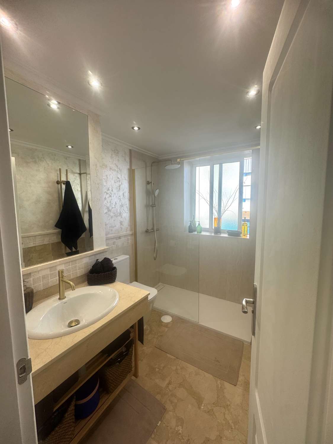 Apartment for sale in La Puya - La Ermita (Marbella)